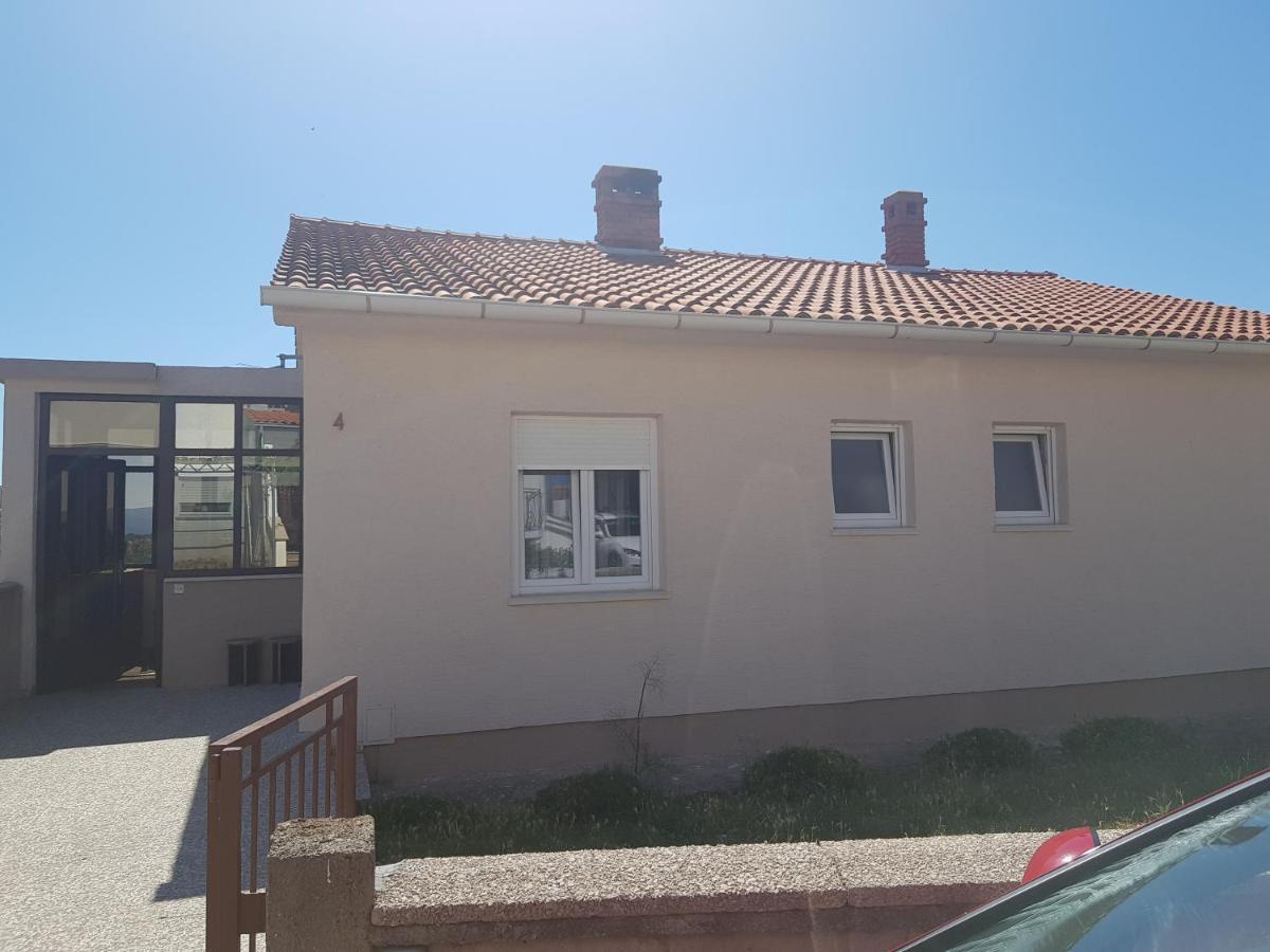 Marton Appartement Krk Buitenkant foto