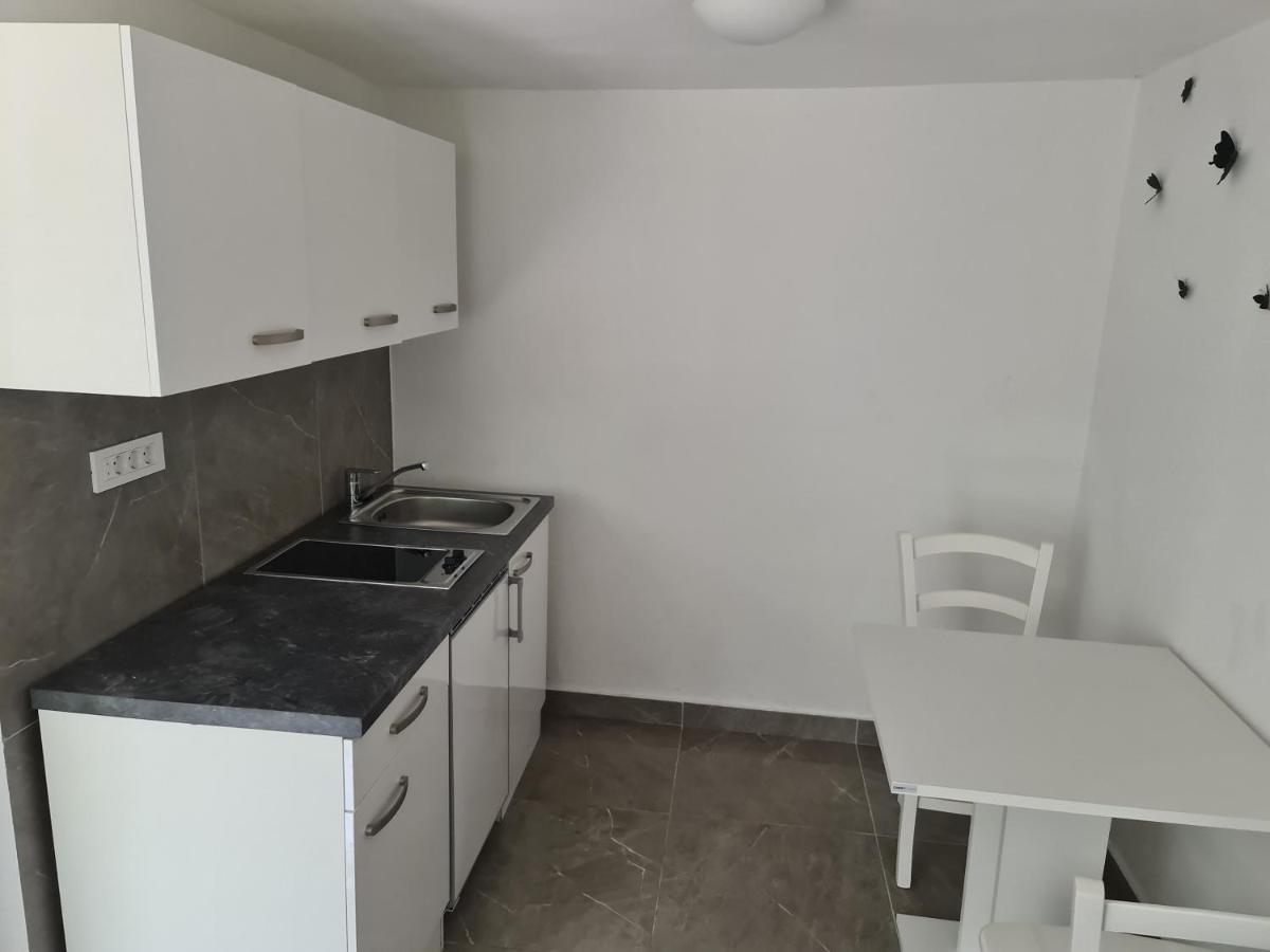 Marton Appartement Krk Buitenkant foto